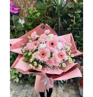 PEMBE KARIŞIK BUKET